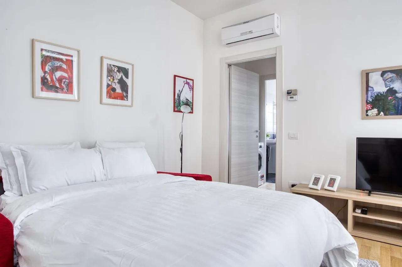 Joivy Lovely Flat With Balcony Apartment Milan