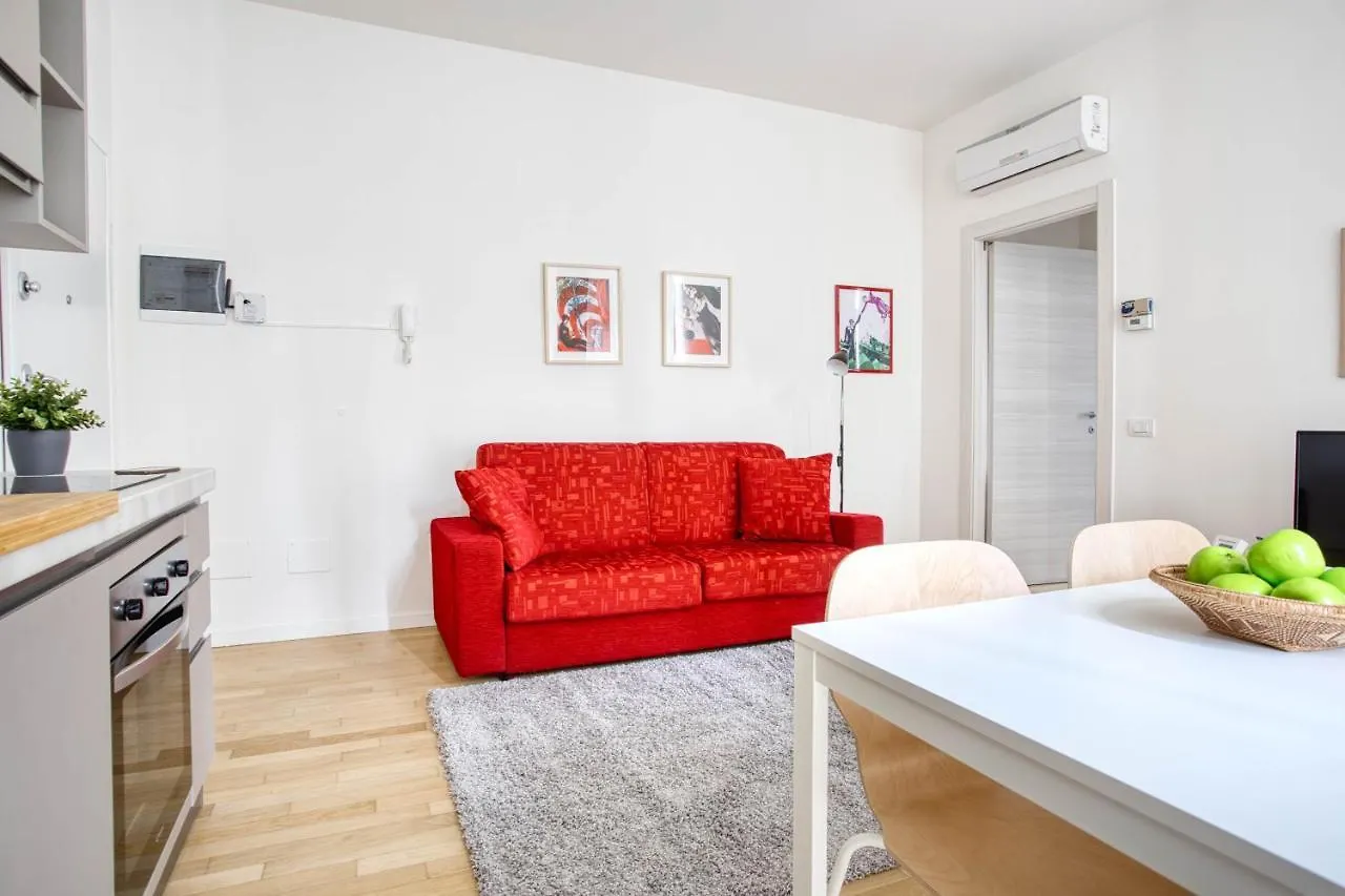 Joivy Lovely Flat With Balcony Apartment Milan
