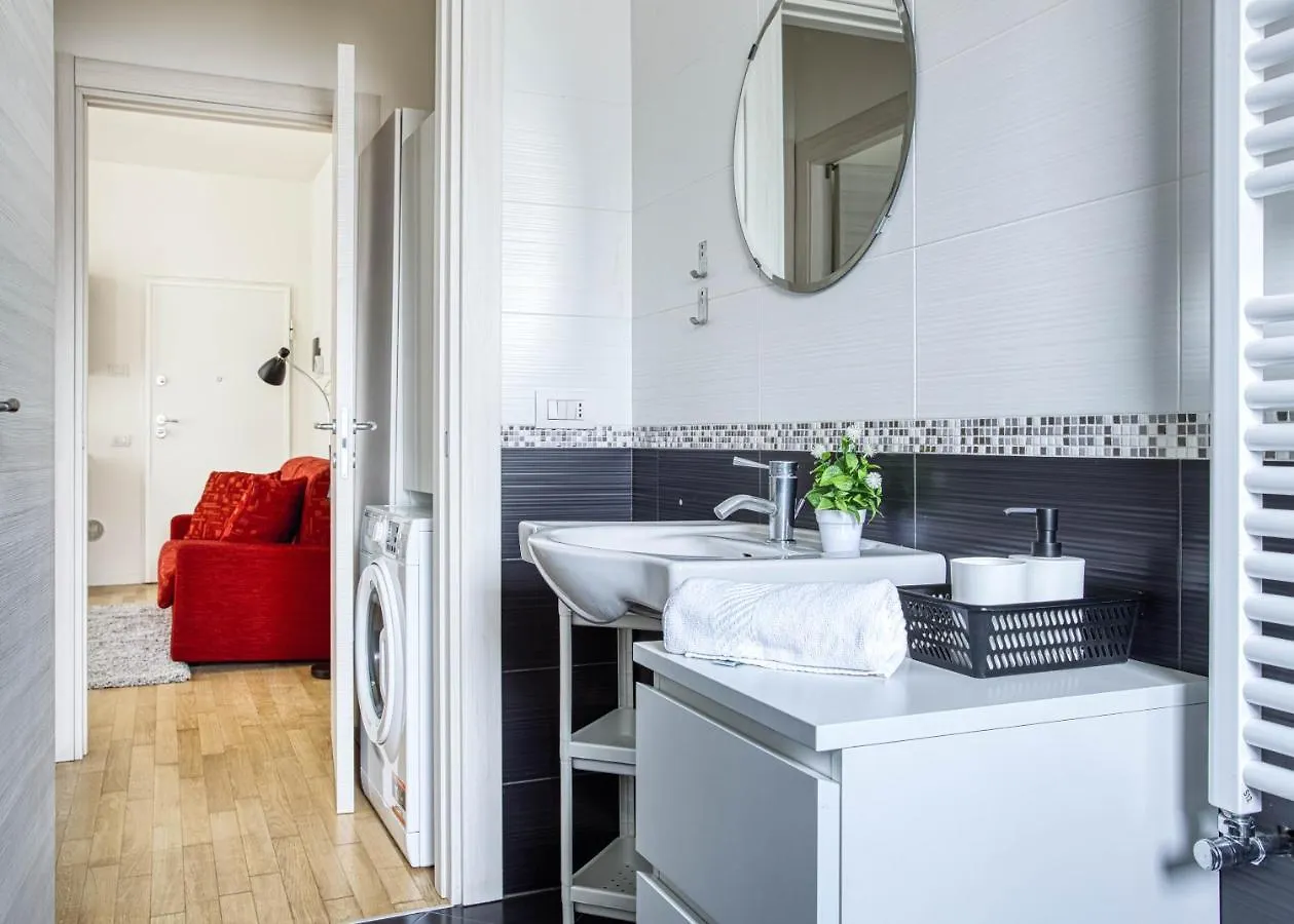 Joivy Lovely Flat With Balcony Apartment Milan 0*,