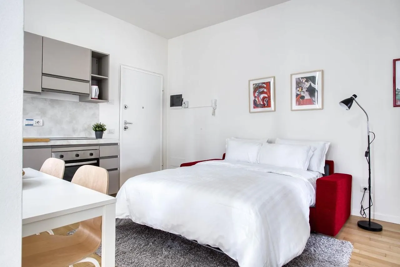 Joivy Lovely Flat With Balcony Apartment Milan