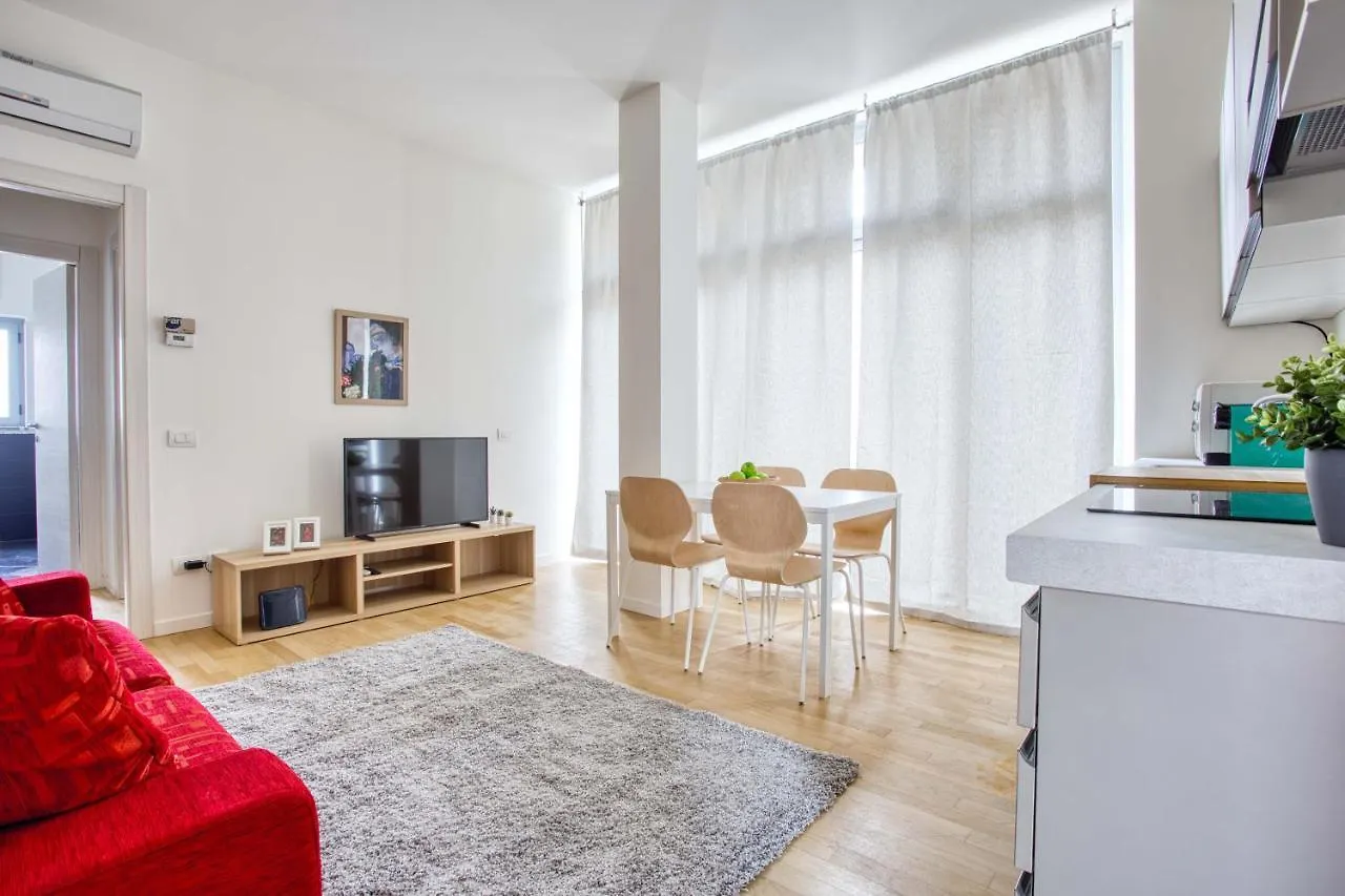 Apartmán Joivy Lovely Flat With Balcony Milán